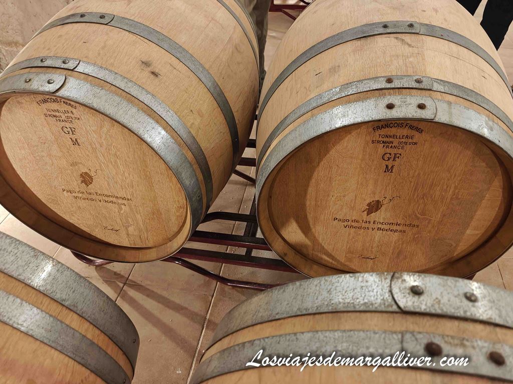 Barriles de la bodega Pagos de la Encomienda en Tierra de Barros, Extremadura Barriles de la bodega Pagos de la Encomienda en Tierra de Barros, Extremadura - Los viajes de Margalliver