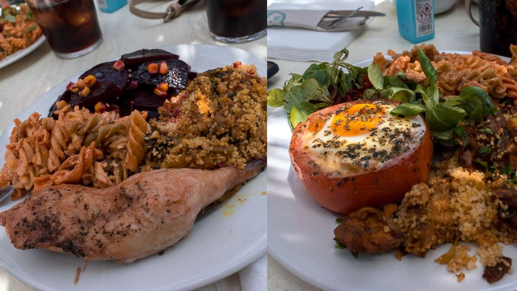 Beach Bar Valdevaqueros Tarifa, un lugar donde comer buffet rápido y rico junto a la playa de Valdevaqueros Beach Bar Valdevaqueros Tarifa, un lugar donde comer buffet rápido y rico junto a la playa de Valdevaqueros - Los viajes de Margalilver
