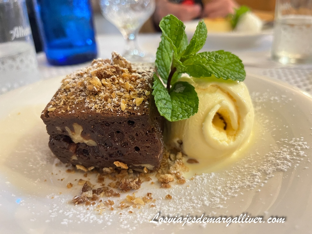 Brownie en el restaurante Catalina de Conil Brownie en el restaurante Catalina de Conil - Los viajes de Margalliver