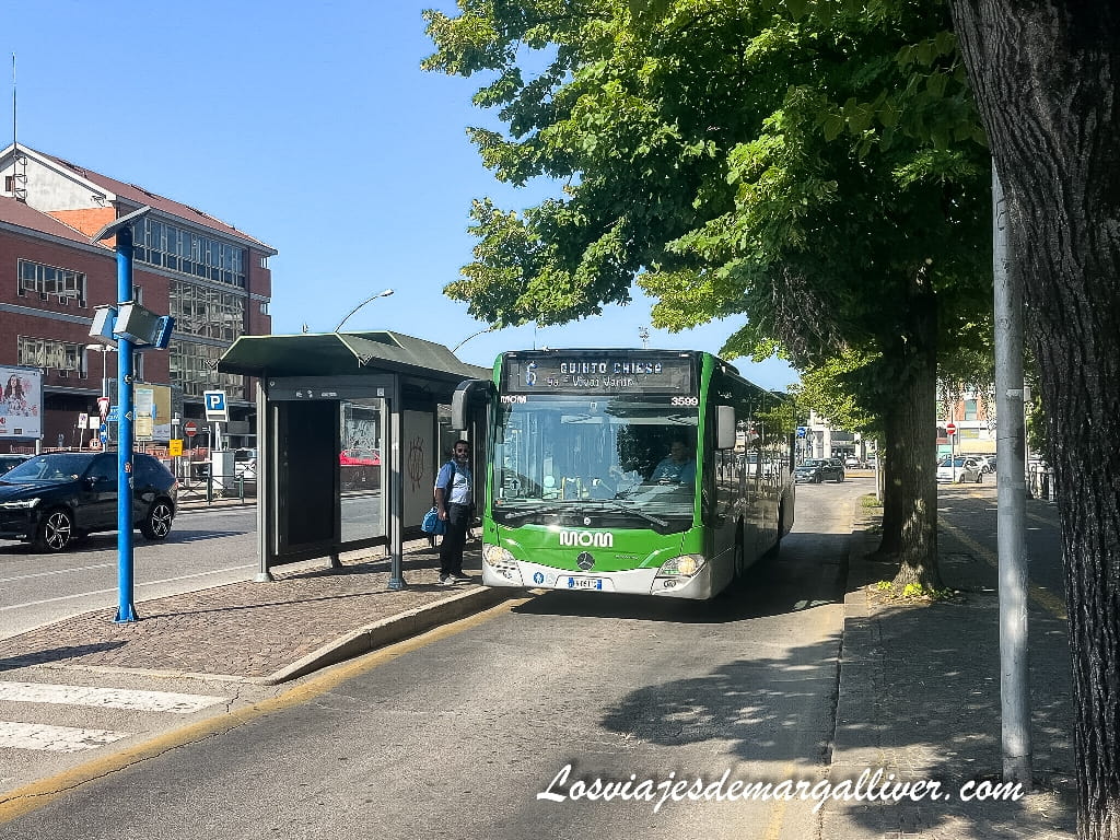 Línea 6 de bus que lleva del aeropuerto al centro de Treviso Línea 6 de bus que lleva del aeropuerto al centro de Treviso - Los viajes de Margalliver
