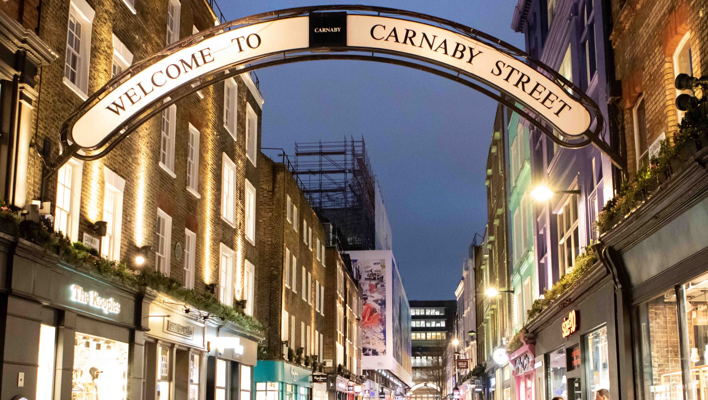 Carnaby Street en el Soho de Londres Carnaby Street en el Soho de Londres - Los viajes de Margalliver