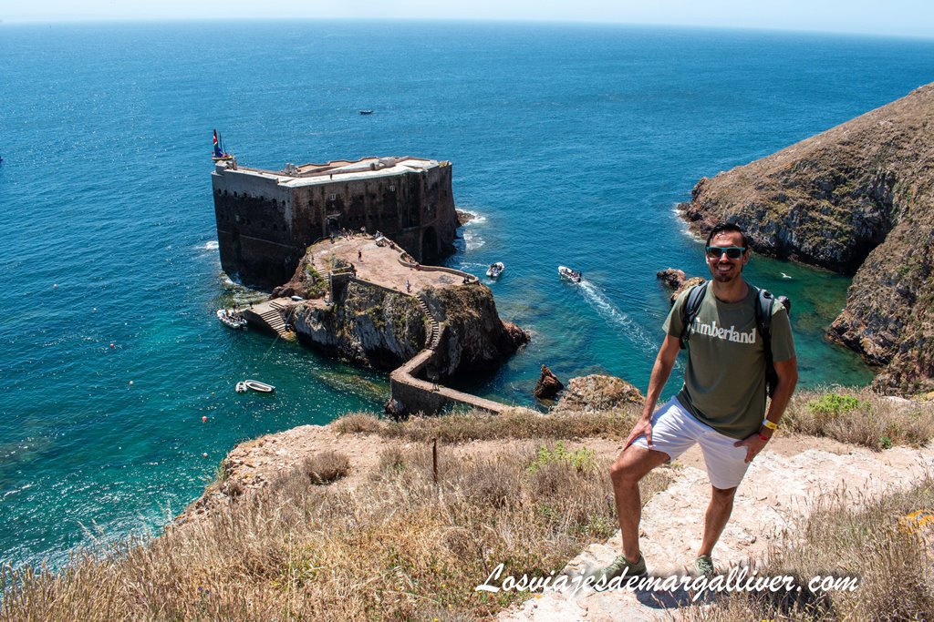 Vistas desde el mirador de la Fortaleza de São João Baptista en las Islas Berlengas Vistas desde el mirador de la Fortaleza de São João Baptista en las Islas Berlengas - Los viajes de Margalliver
