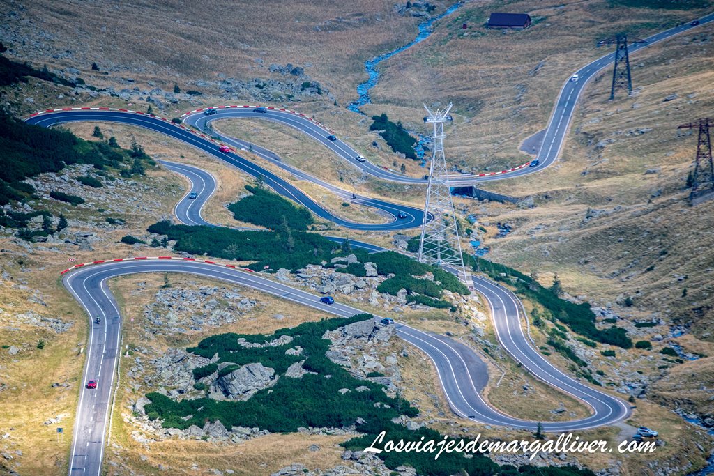 Curvas espectaculares de la carretera Transfagarasan, una de las más alucinantes del mundo - Los viajes de Margalliver