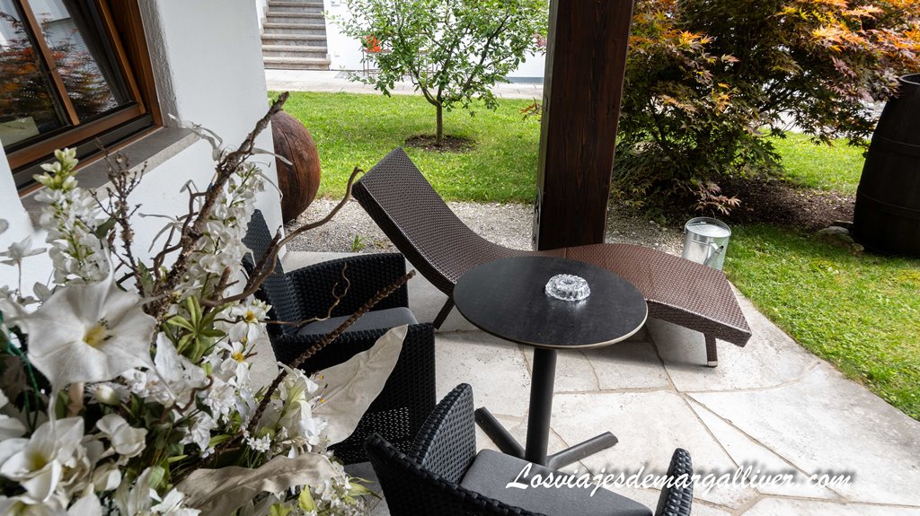Detalle de nuestra terraza de la habitacion hotel Fohrenhof en Farchant Detalle de nuestra terraza de la habitacion hotel Fohrenhof en Farchant - Los viajes de Margalliver