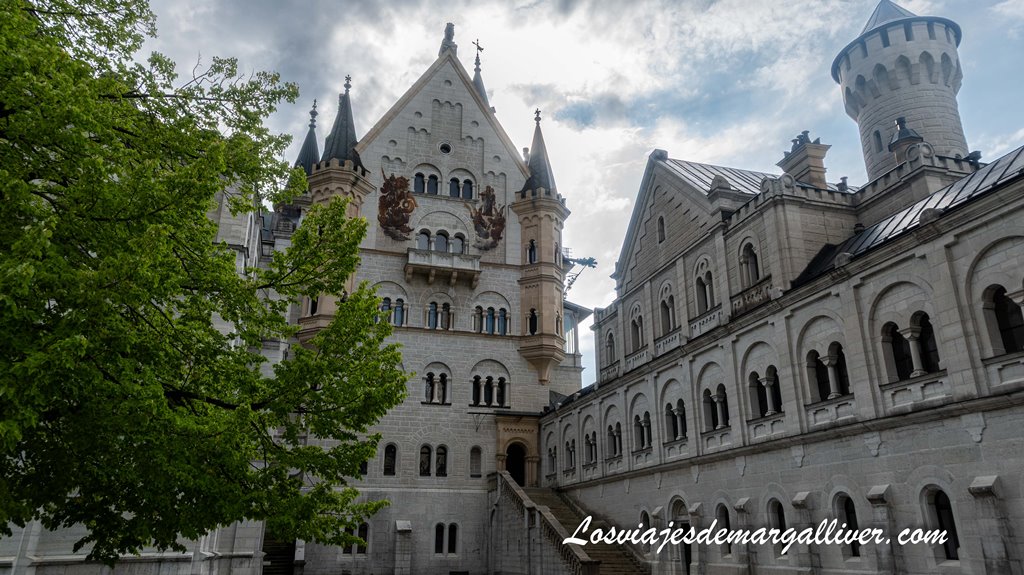 Detalle del Castillo de Neuschwanstein en Alemania Detalle del Castillo de Neuschwanstein en Alemania - Los viajes de Margalliver