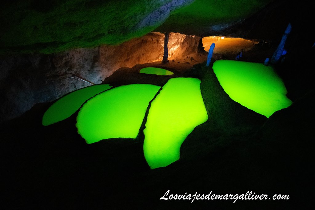 El lago de los deseos en la Cueva de Can Marca es algo qué ver en Ibiza El lago de los deseos en la Cueva de Can Marca es algo qué ver en Ibiza - Los viajes de Margalliver