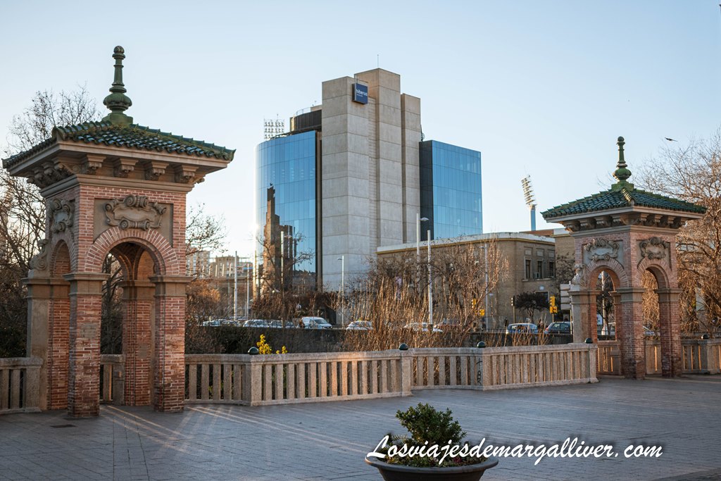 Entrada del parque Labordeta en Zaragoza Entrada del parque Labordeta en Zaragoza - Los viajes de Margalliver