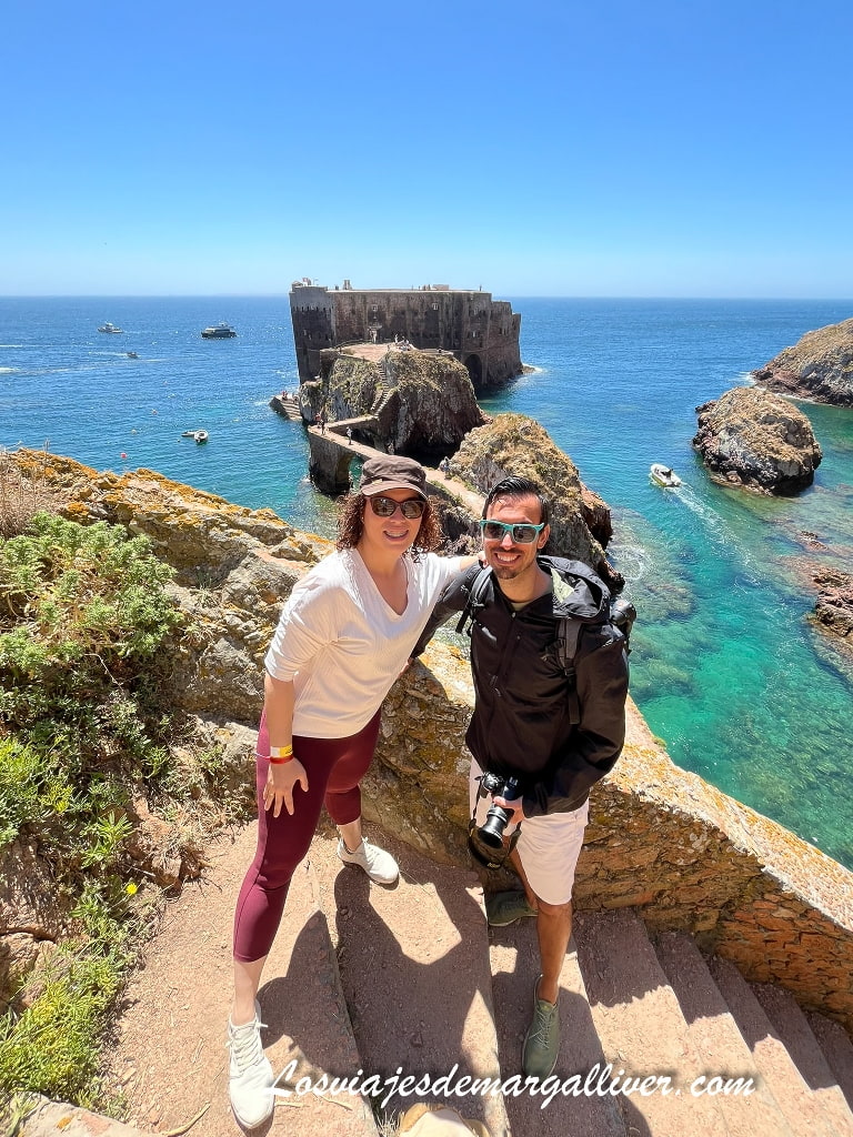 Equipo Margalliver con la Fortaleza de São João Baptista de las Islas Berlengas Equipo Margalliver con la Fortaleza de São João Baptista de las Islas Berlengas - Los viajes de Margalliver