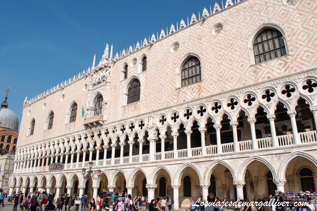 Fachada del Palacio Ducal en Venecia Fachada del Palacio Ducal en Venecia - Los viajes de Margalliver