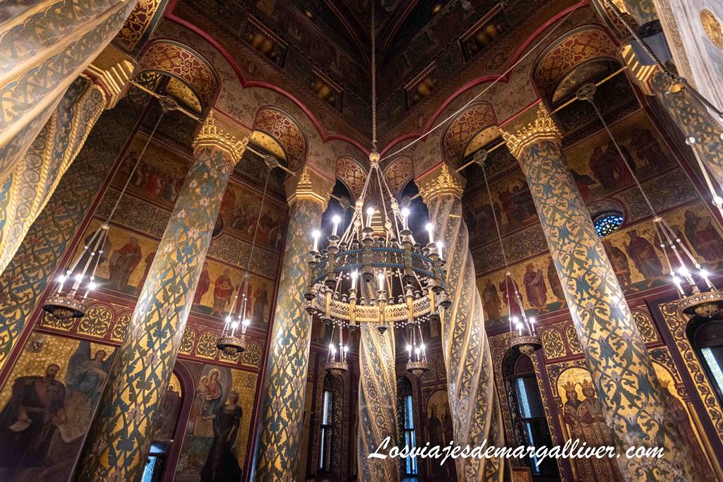 Interior del Monasterio de Curtea de Arges Interior del Monasterio de Curtea de Arges - Los viajes de Margalliver