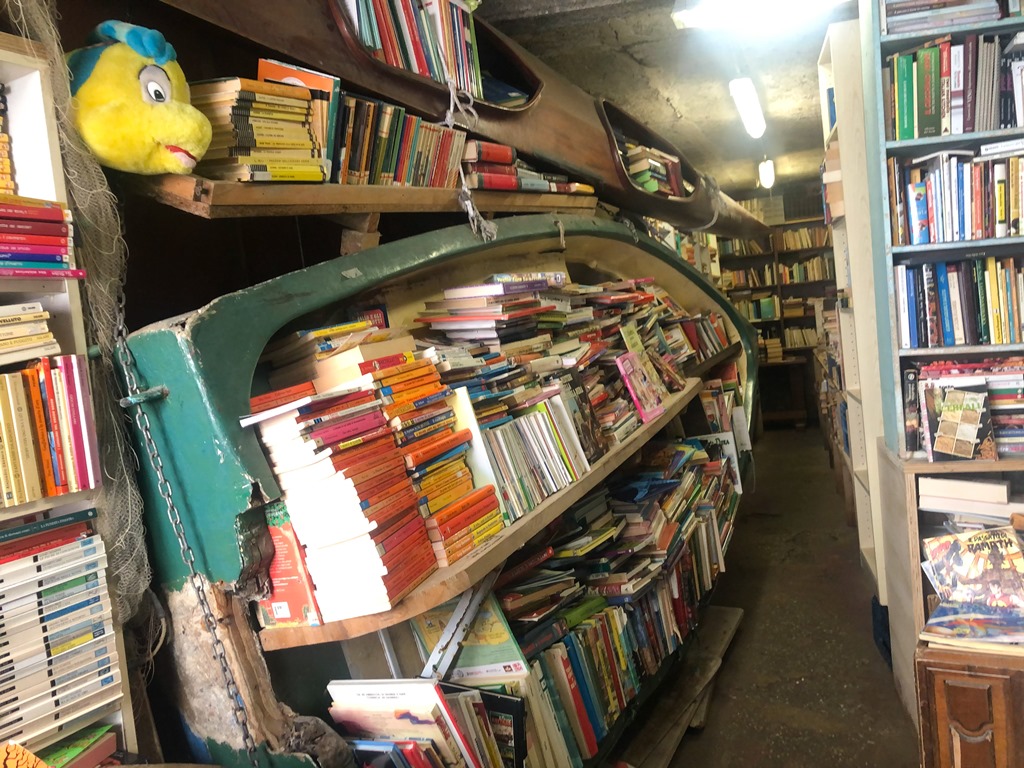 Librería Acqua Alta, una de las más bonitas de Italia Librería Acqua Alta, una de las más bonitas de Italia - Los viajes de Margalliver