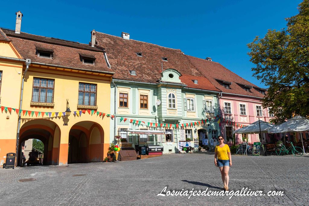 Margalliver en la Plaza Cetății de Sighisoara en Rumanía Margalliver en la Plaza Cetății de Sighisoara en Rumanía - Los viajes de Margalliver