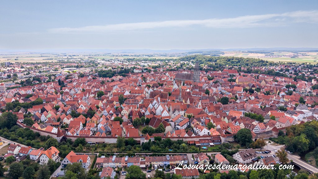 Panoramica aerea de Nordlingen en la ruta por Baviera en coche Panoramica aerea de Nordlingen en la ruta por Baviera en coche - Los viajes de Margalliver