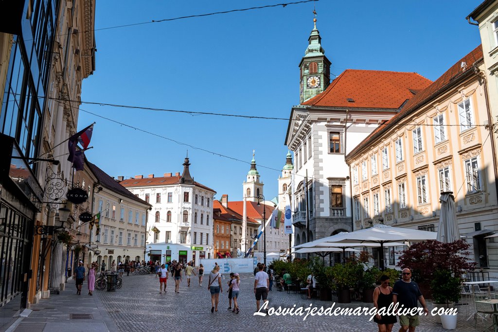 plaza Mestini Trg, una de las más bonitas de Ljubljana plaza Mestini Trg, una de las más bonitas de Ljubljana - Los viajes de Margalliver