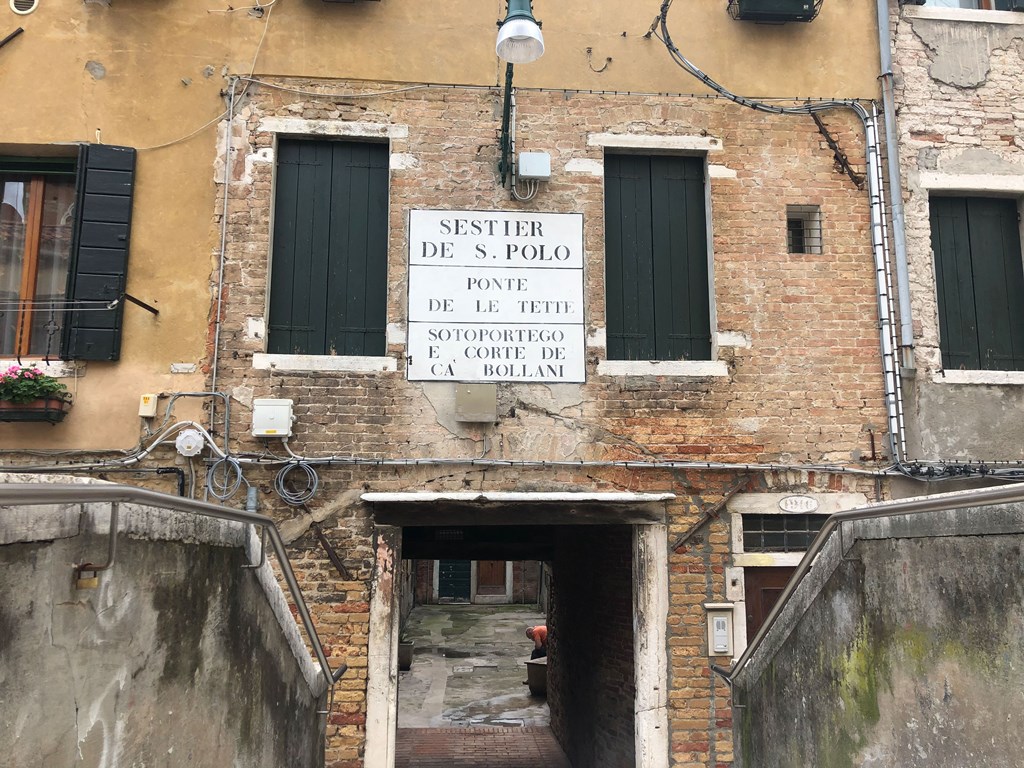 Ponte delle Tette en el barrio rojo de Venecia Ponte delle Tette en el barrio rojo de Venecia - Los viajes de Margalliver
