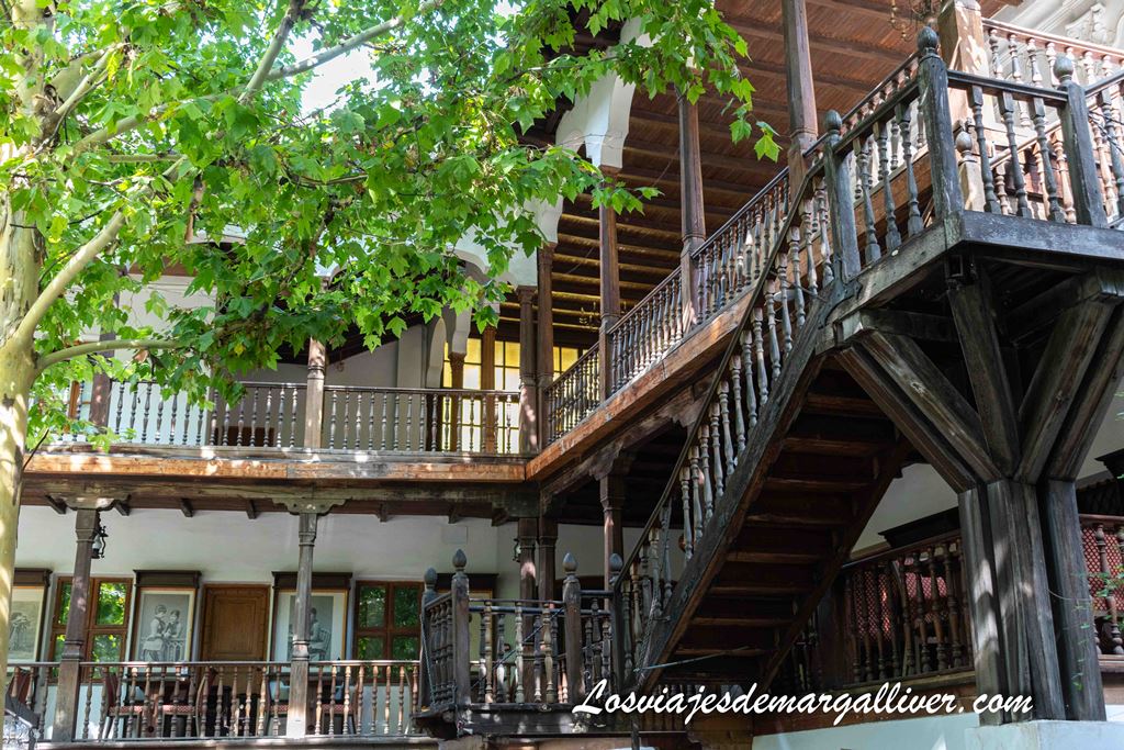 Posada de Manuc, restaurante típico en Bucarest Posada de Manuc, restaurante típico en Bucarest - Los viajes de Margalliver