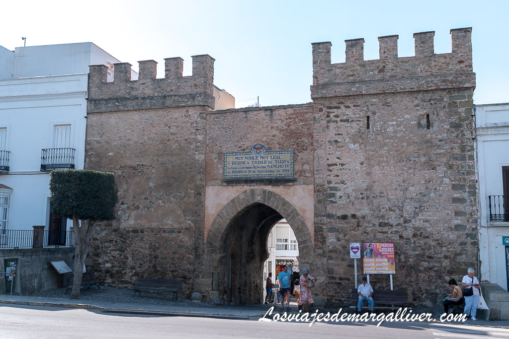 La puerta de Jerez en Tarifa La puerta de Jerez en Tarifa - Los viajes de Margalliver