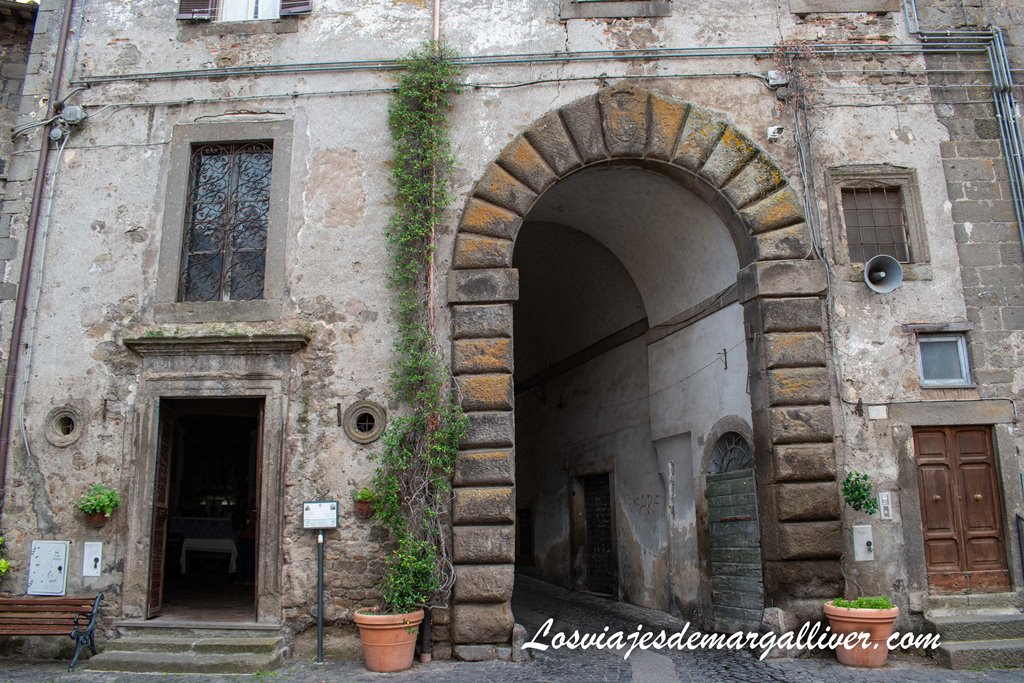 Puerta de acceso a Bagnaia en Viterbo Puerta de acceso a Bagnaia en Viterbo - Los viajes de Margalliver