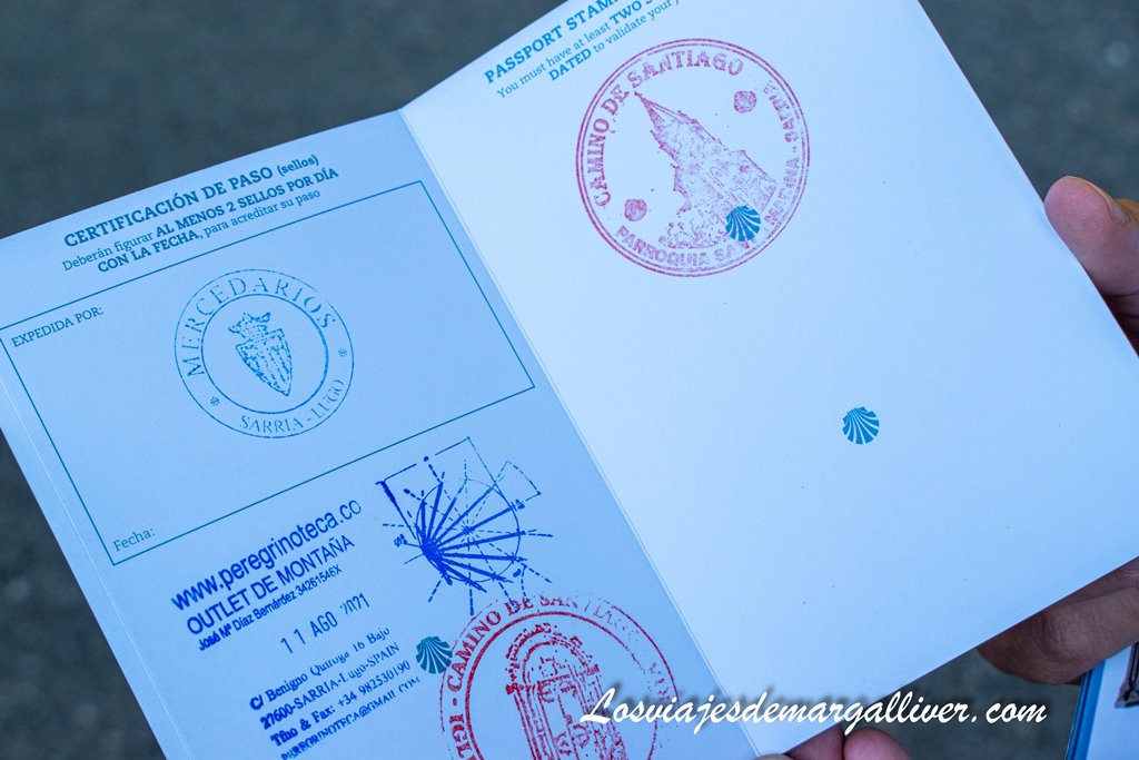 Pasaporte con los sellos que se van poniendo a lo largo del Camino de Santiago Pasaporte con los sellos que se van poniendo a lo largo del Camino de Santiago - Los viajes de Margalliver