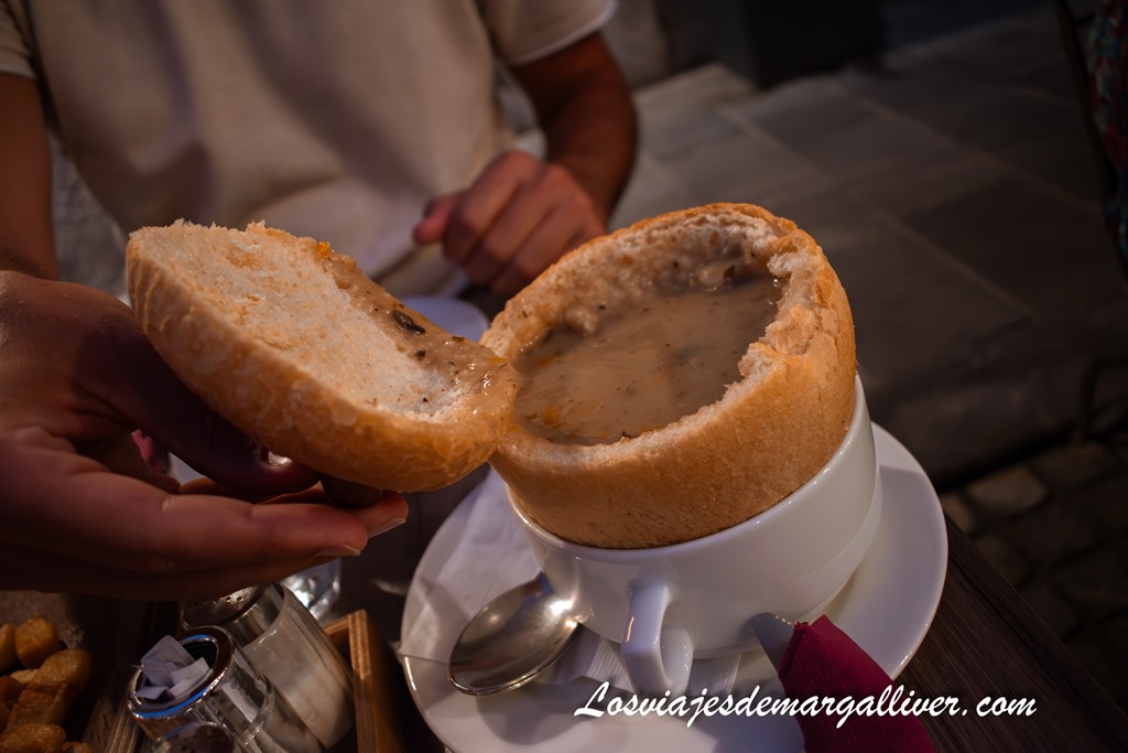 sopa de champiñones del restaurante Sokol en Ljubljana sopa de champiñones del restaurante Sokol en Ljubljana - Los viajes de Margalliver