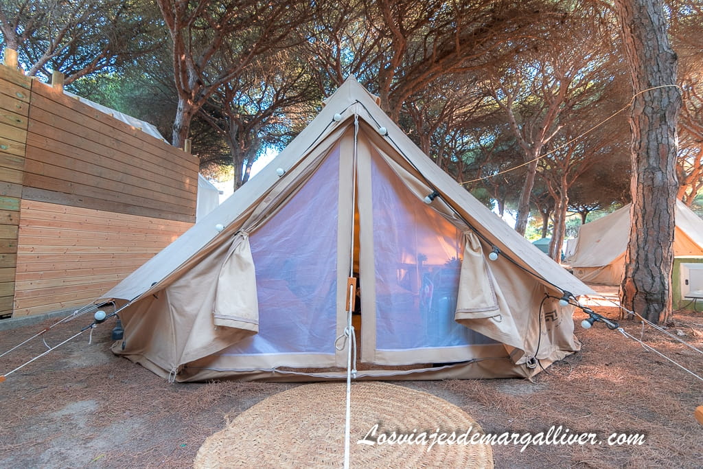 tienda Bell XL de Kampaoh en el camping de Tarifa Tienda Bell XL de Kampaoh en el camping de Tarifa - Los viajes de Margalliver