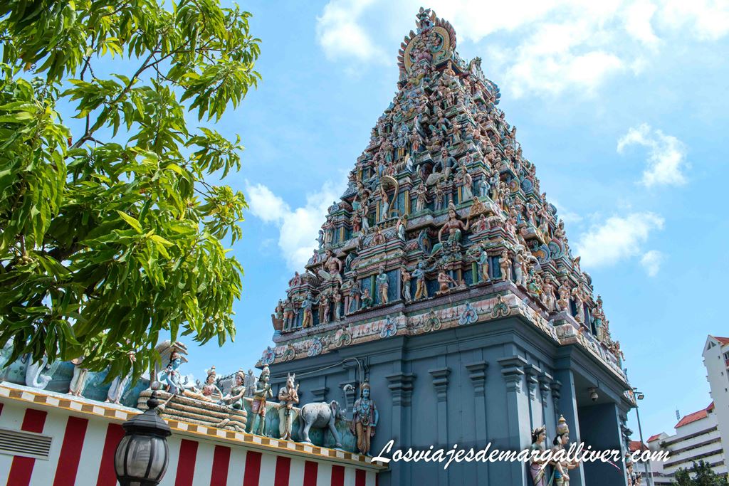 Sri Srinivasa Perumal, uno de los templos hinduistas de Little India en Singapur Sri Srinivasa Perumal, uno de los templos hinduistas de Little India en Singapur - Los viajes de Margalliver