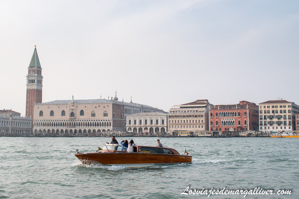 Vistas panorámicas de Venecia desde un barco Vistas panorámicas de Venecia desde un barco - Los viajes de Margalliver