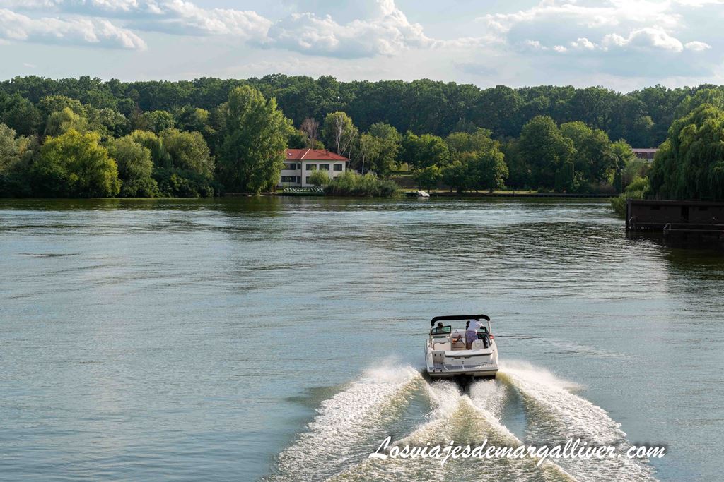 Lago Snagov en Rumanía Lago Snagov en Rumanía - Los viajes de Margalliver