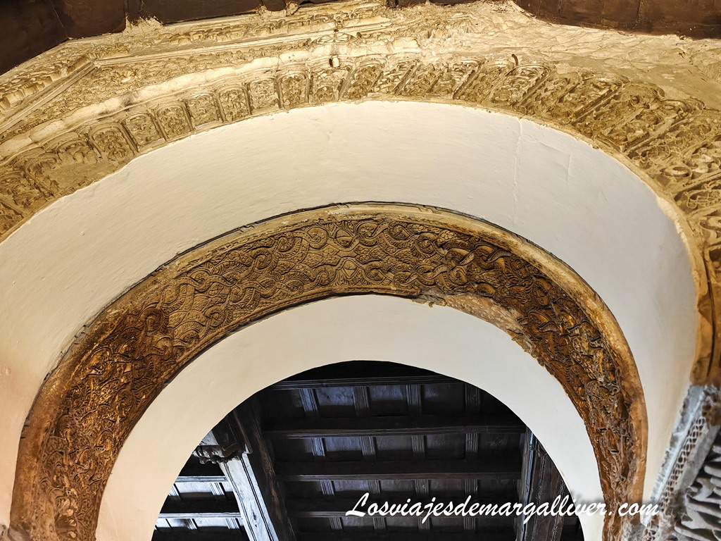 El mihrab,único vestigio de la antigua mezquita que queda en la iglesia de Santa María la Mayor en Ronda El mihrab,único vestigio de la antigua mezquita que queda en la iglesia de Santa María la Mayor en Ronda - Los viajes de Margalliver